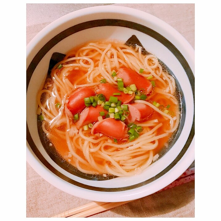 スープも簡単手作り♡ウインナー入り醬油ラーメン♪